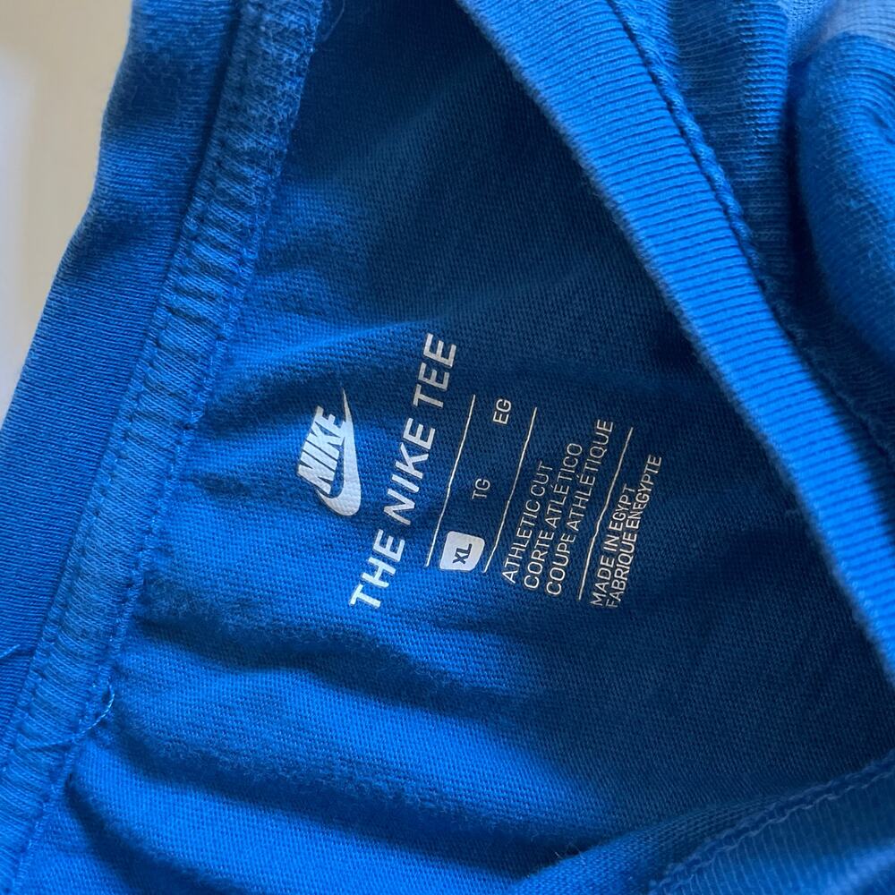 Nike tee - Picture 3 of 3